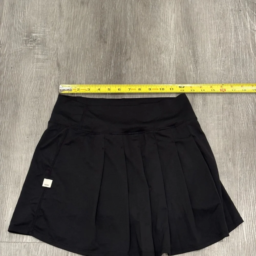 Vuori Baseline Womens S Skirt Black Athletic Tennis Built-In Shorts Pickleball - Picture 5 of 7